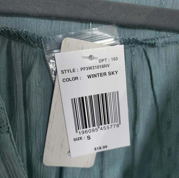 Small blouse - Picture 3 of 5